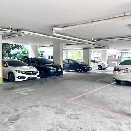 8 Residence 曼谷 外观 照片