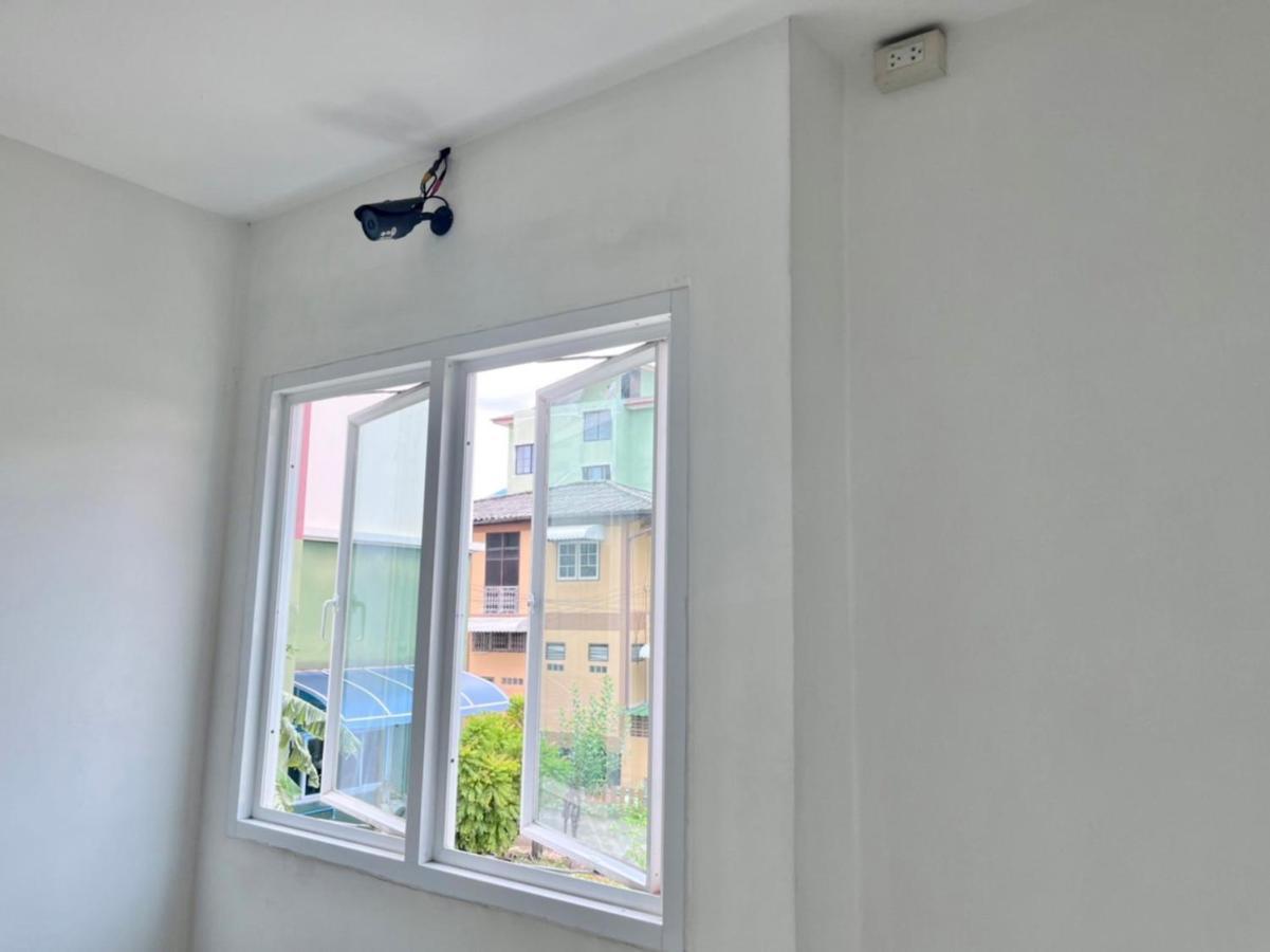 8 Residence 曼谷 外观 照片