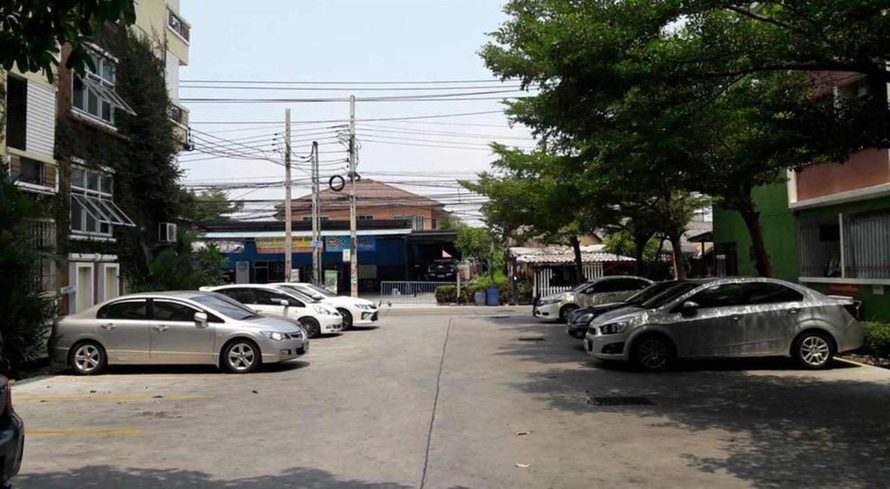 8 Residence 曼谷 外观 照片