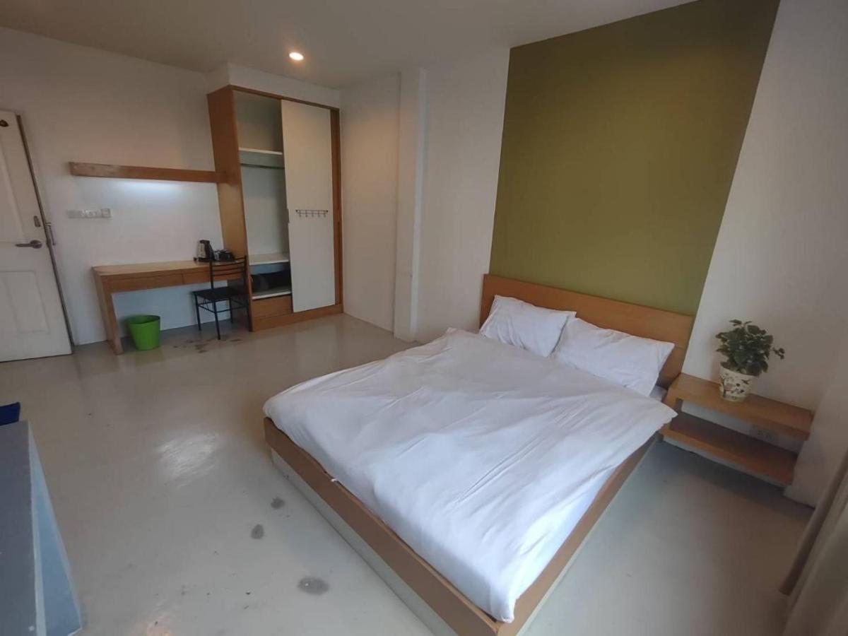 8 Residence 曼谷 外观 照片